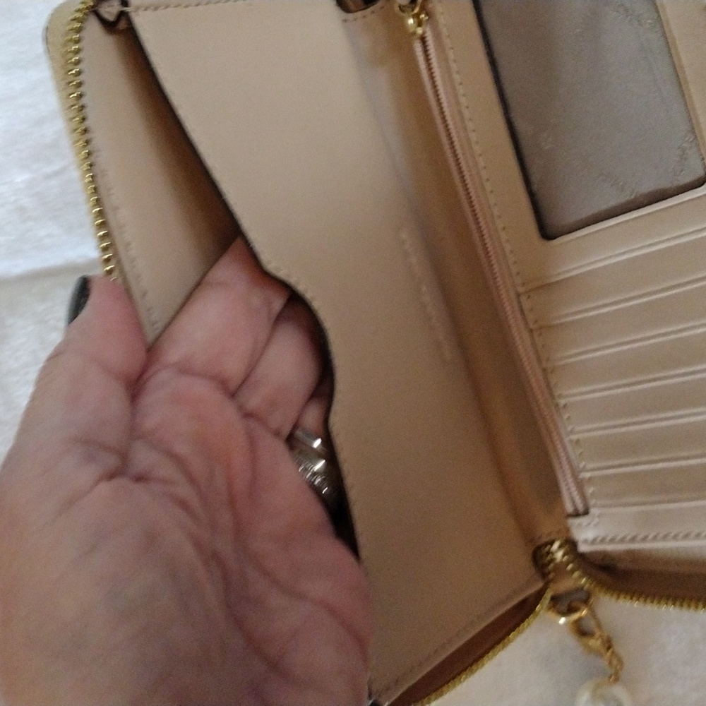 Michael Kors Gold Wallet with Pearl Handle - Picture 9 of 13